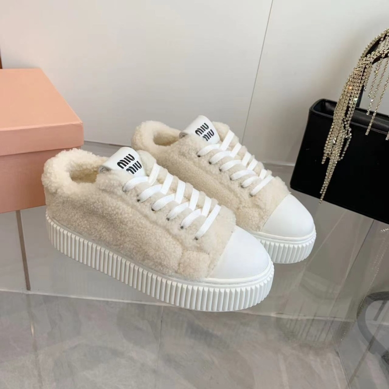 Miu Miu Casual Shoes